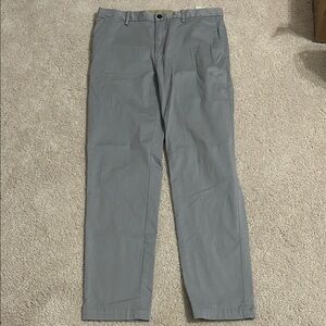 Men’s gray tapered waist chino pants from banana republic size 33/34